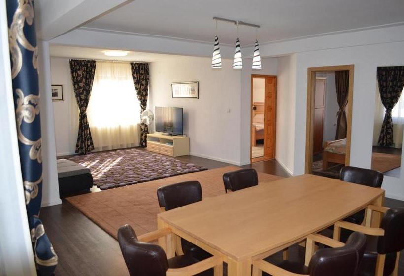 هتل Villa Hipodrom