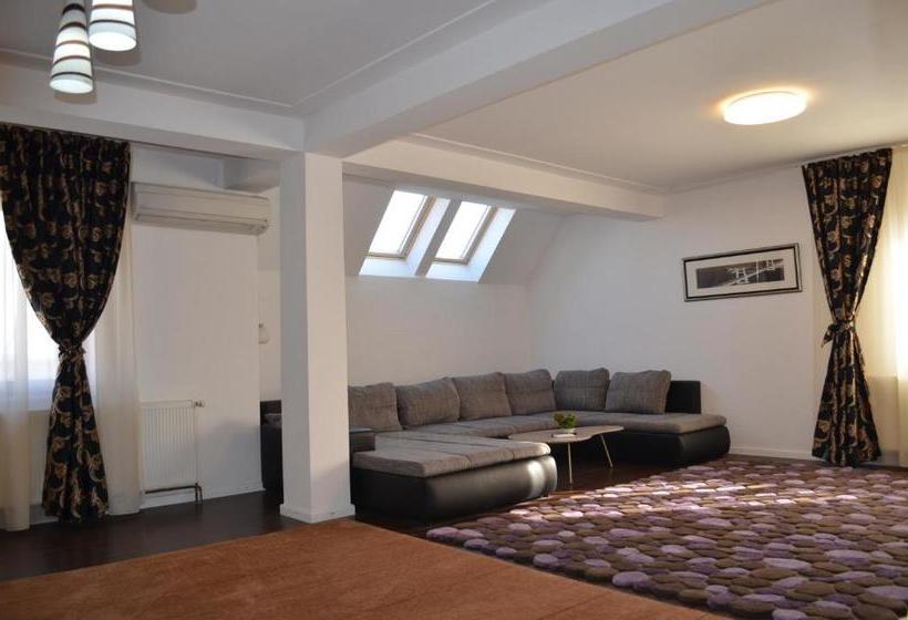 هتل Villa Hipodrom