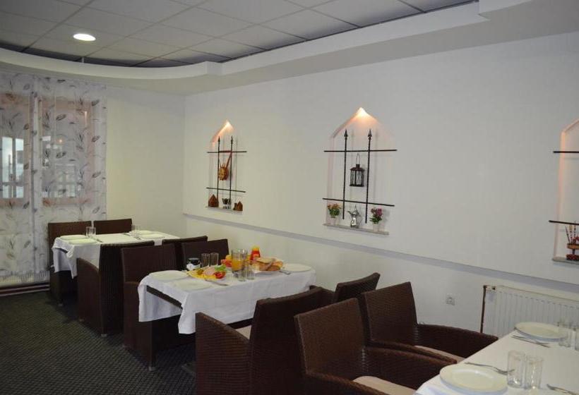 هتل Villa Hipodrom