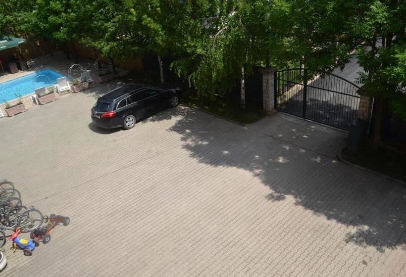 هتل Villa Hipodrom