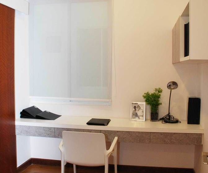 Jb City Paragon Serviced Apartment