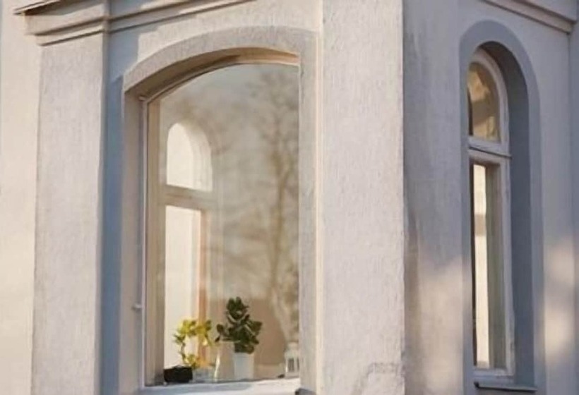 پانسیون L Villa Ronne