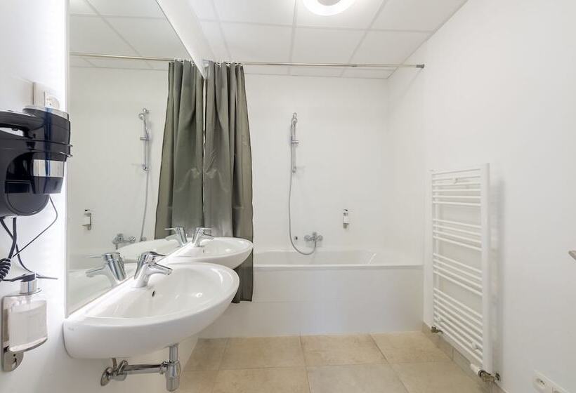 Smartflats Design   L42