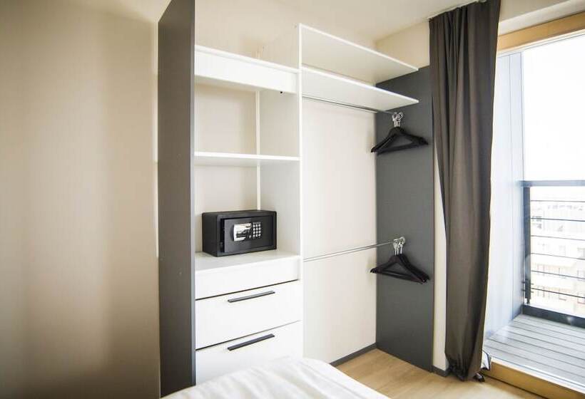 Smartflats Design   L42