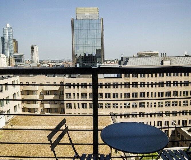 Smartflats Design   L42