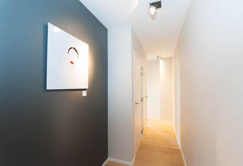 Smartflats Design   L42