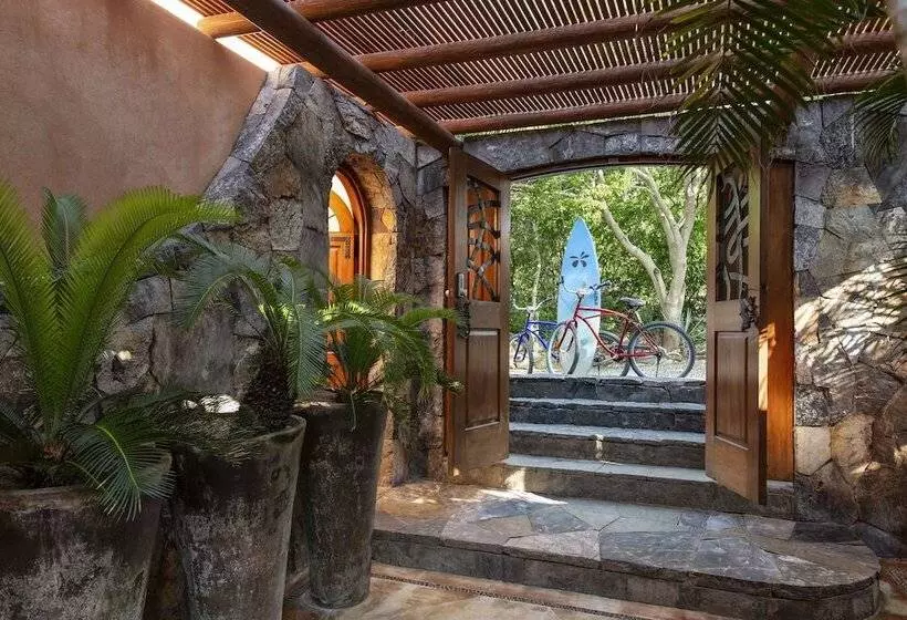 The Inn At Manzanillo Bay
