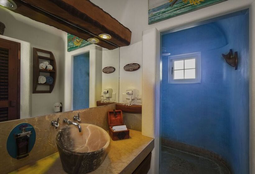 The Inn At Manzanillo Bay