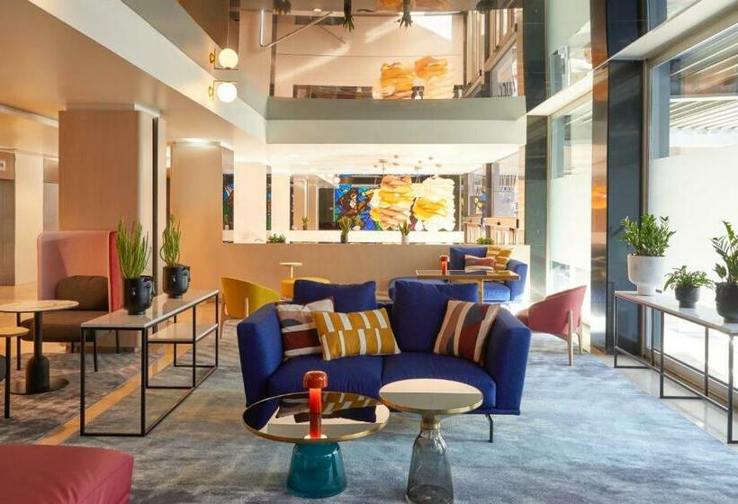 هتل Voco Madrid Retiro, An Ihg