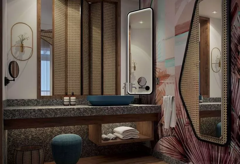 هتل Canopy By Hilton Seychelles Resort