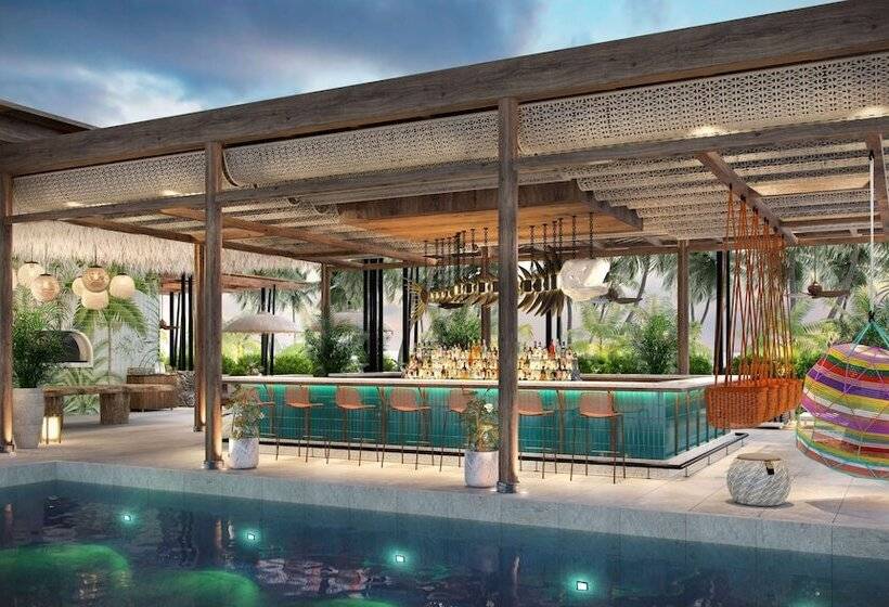 هتل Canopy By Hilton Seychelles Resort