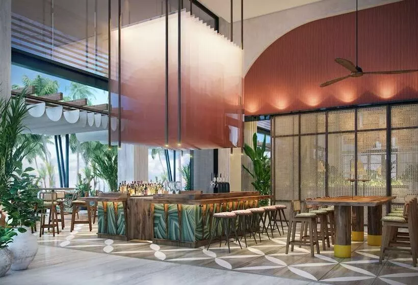 هتل Canopy By Hilton Seychelles Resort