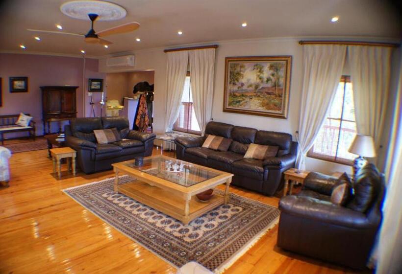 Calitzdorp Country House