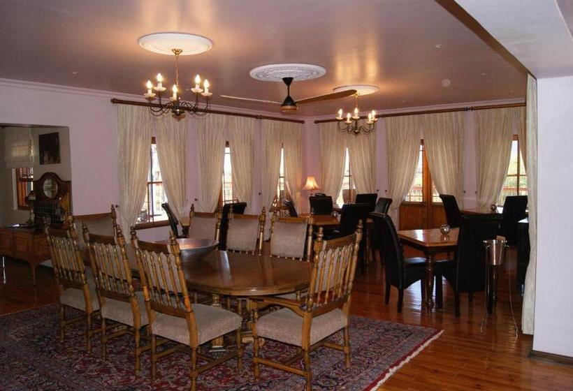 Calitzdorp Country House