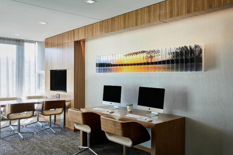 Ac Hotel By Marriott Madison Downtown