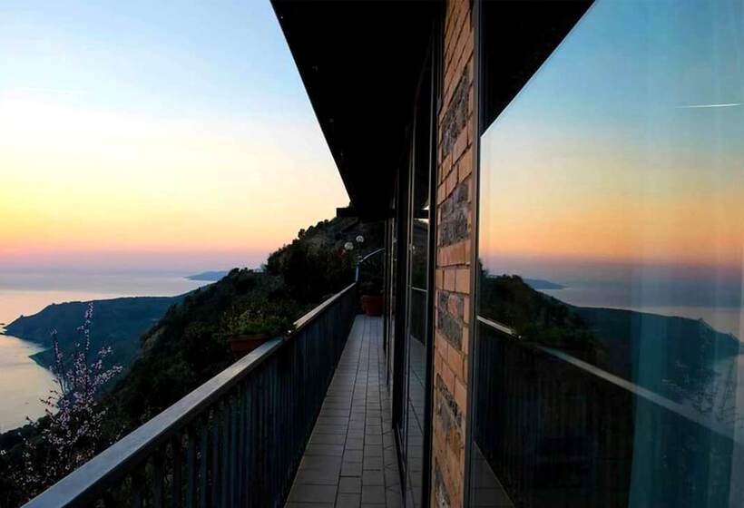 ホテル Agriturismo Principe Di Vallescura