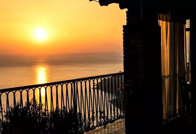 ホテル Agriturismo Principe Di Vallescura