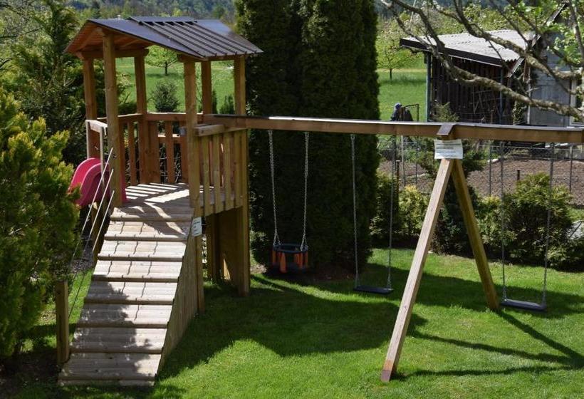 هتل Apartments Mrakic