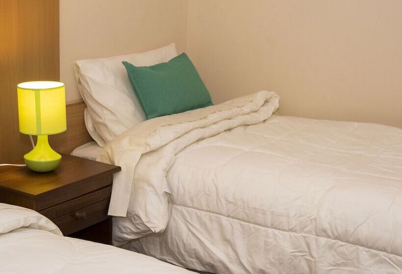 Hotel Camilo Henriquez