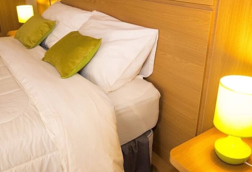 Hotel Camilo Henriquez