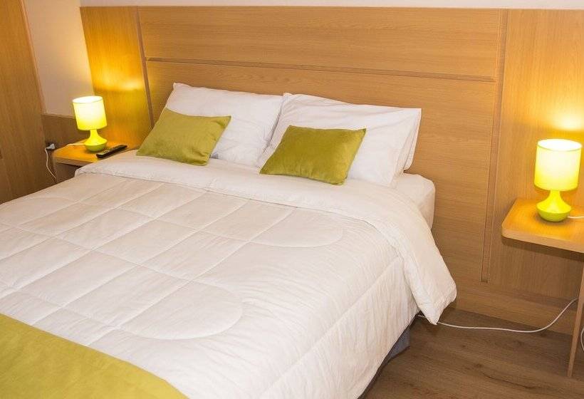 Hotel Camilo Henriquez