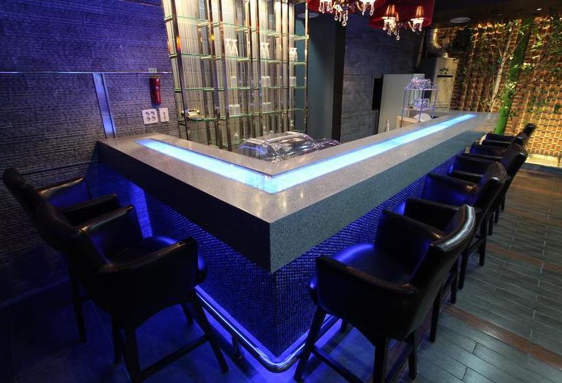 Отель Cheonan B