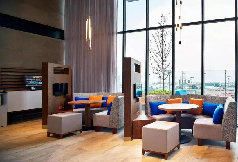 ホテル Courtyard By Marriott Mexico City Toreo