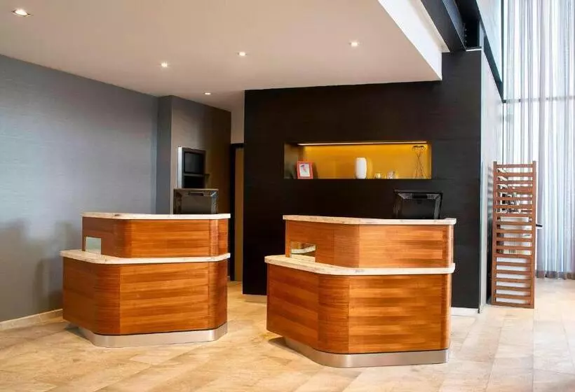 ホテル Courtyard By Marriott Mexico City Toreo
