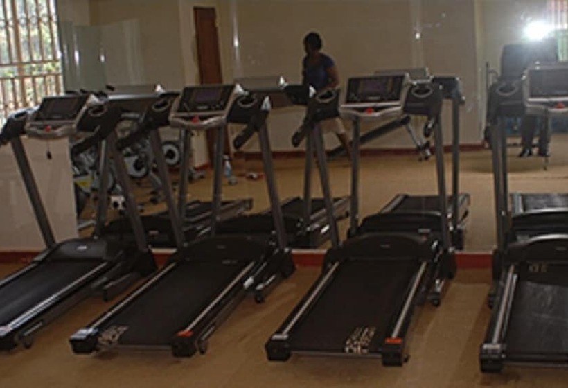 هتل Gulu Churchill Courts