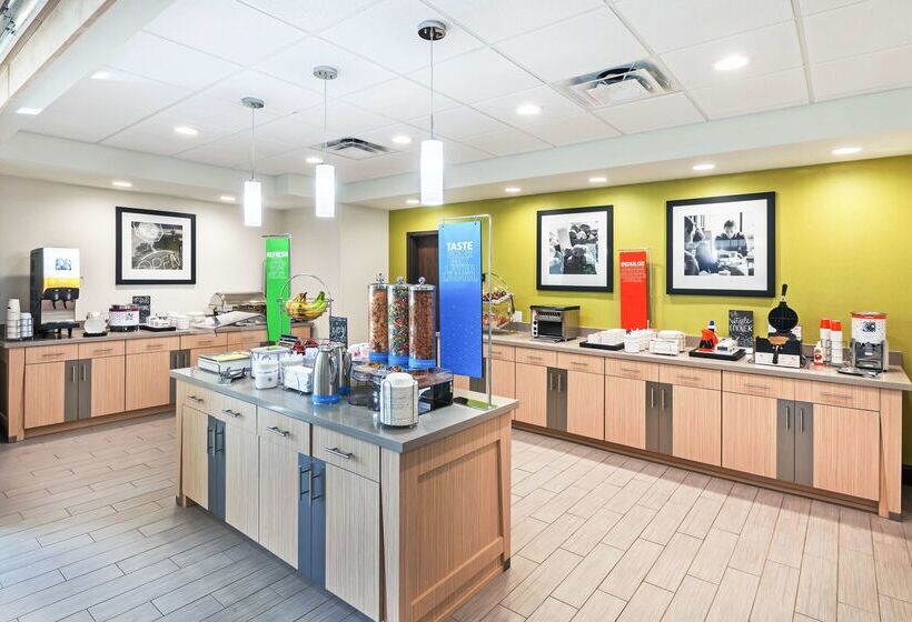 فندق Hampton Inn Ozona