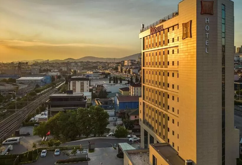هتل Ibis Istanbul Tuzla