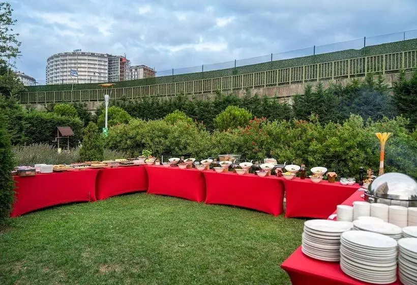 هتل Ibis Istanbul Tuzla