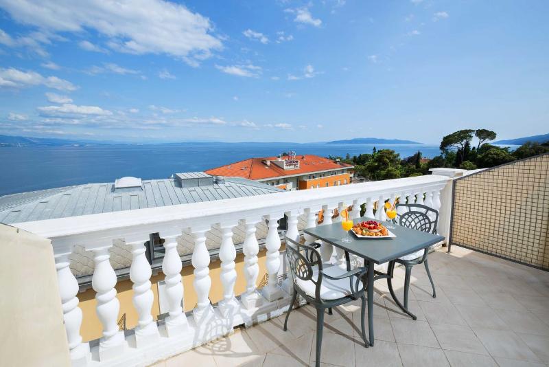 ホテル Continental