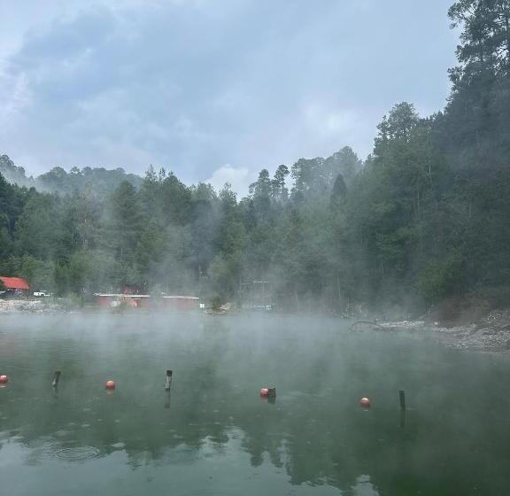 בית מלון כפרי Los Azufres Spa Natural