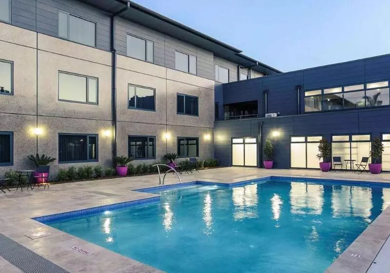 هتل Mercure Tamworth