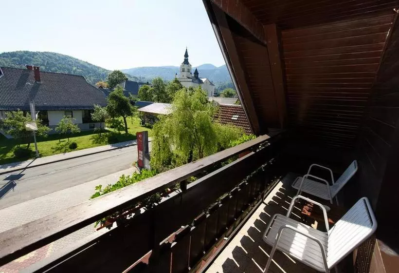 هتل Hostel Vila Bistrica
