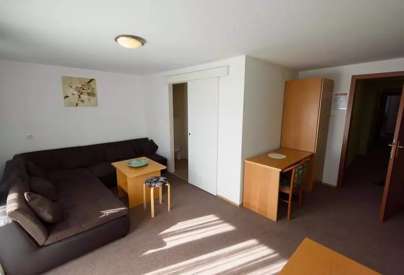 هتل Hostel Vila Bistrica