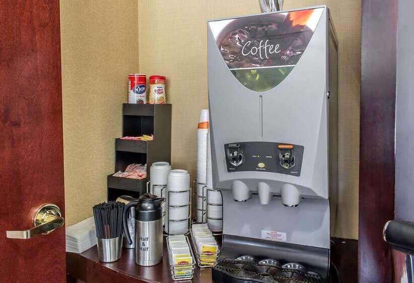 酒店 Quality Inn Near Mountain Creek