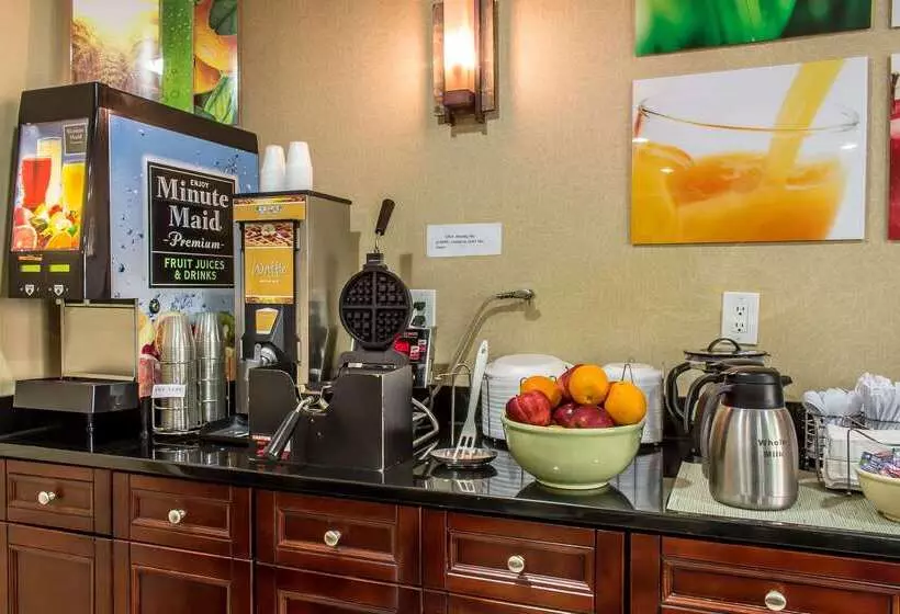 ホテル Quality Inn Near Mountain Creek