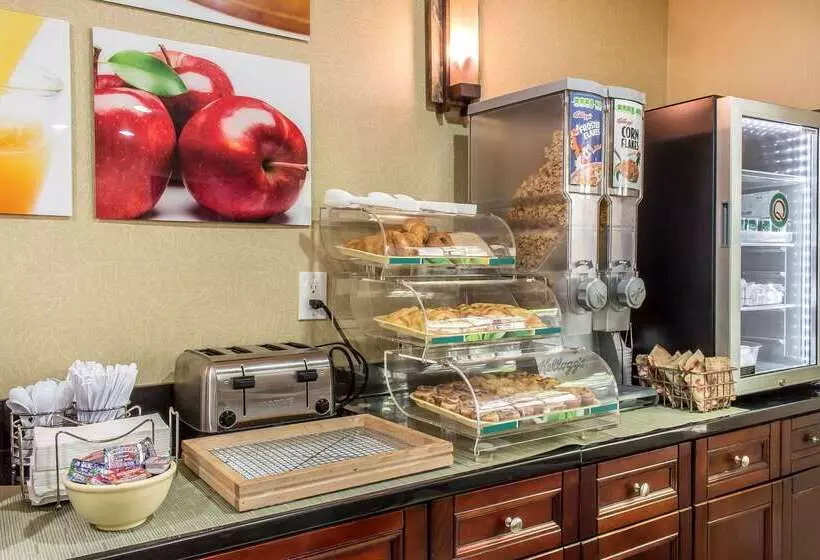 ホテル Quality Inn Near Mountain Creek