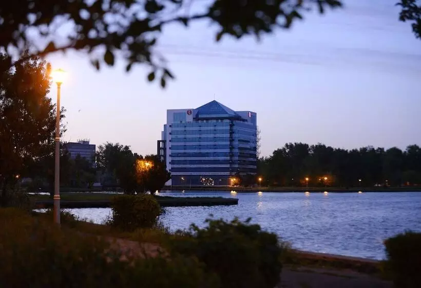 هتل Ramada By Wyndham Constanta