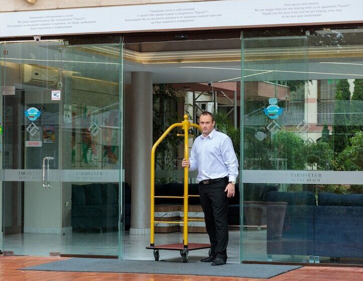 Apart Hotel Tarsis Club