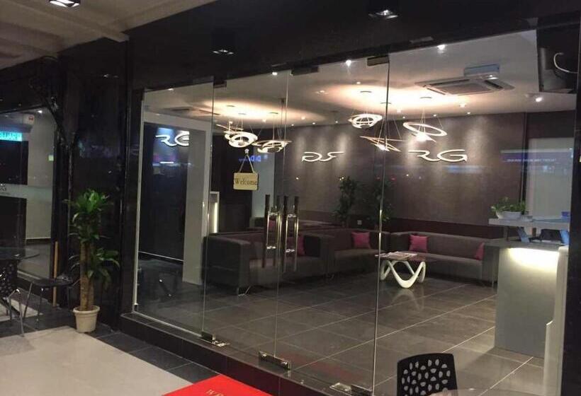 Otel The Regency Garden