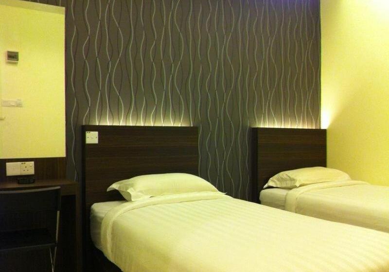 Hotel The Regency Garden