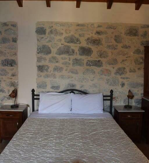 Отель Vasilios Apartments