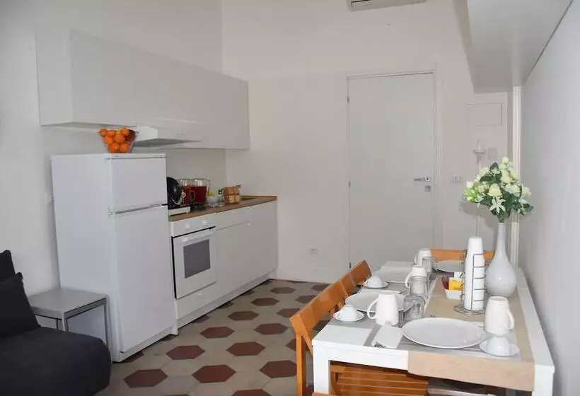 Rhegion B&b
