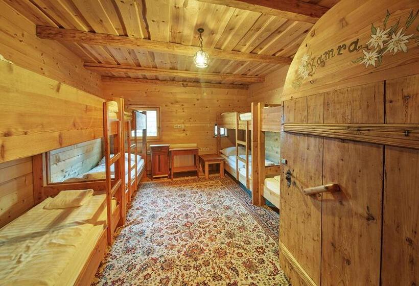 Rute Hotel And Apartments