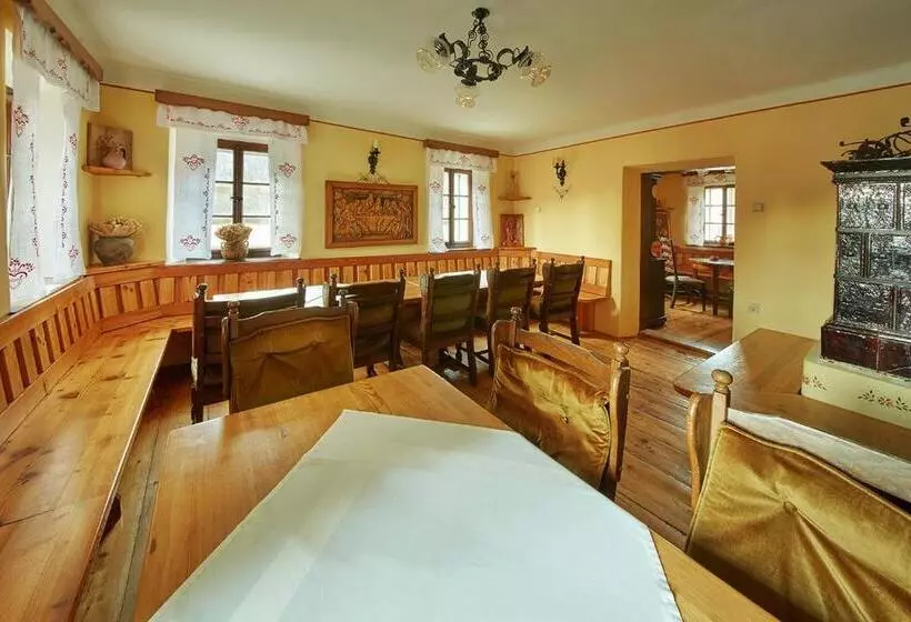 Rute Hotel And Apartments