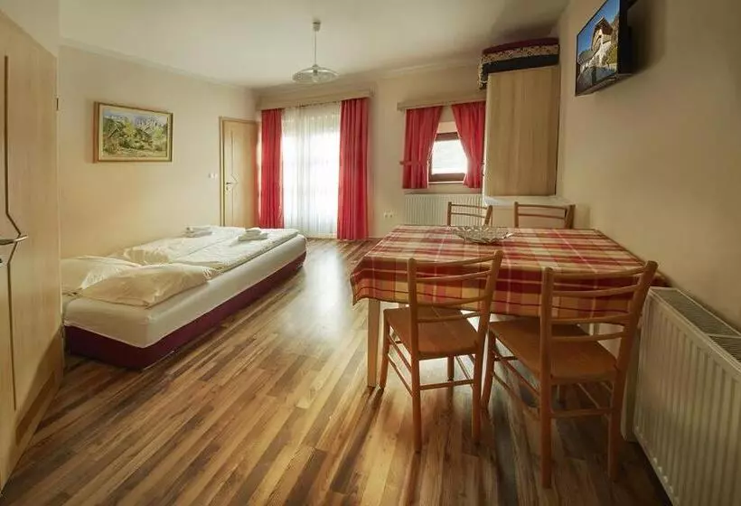 Rute Hotel And Apartments