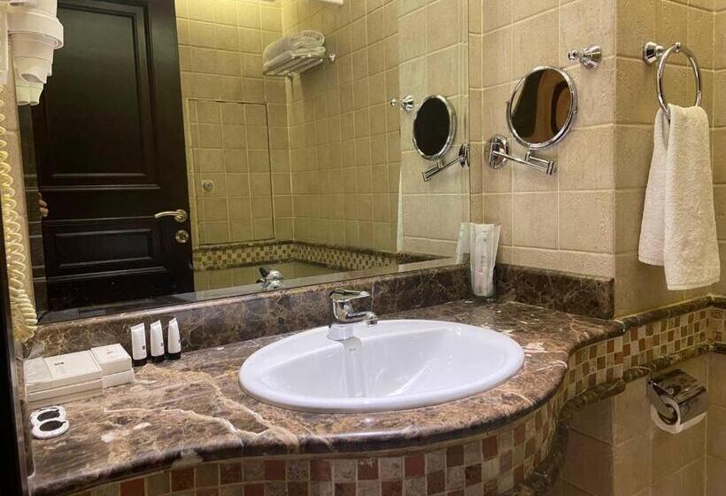 فندق اطلس نسك مني سابقاً